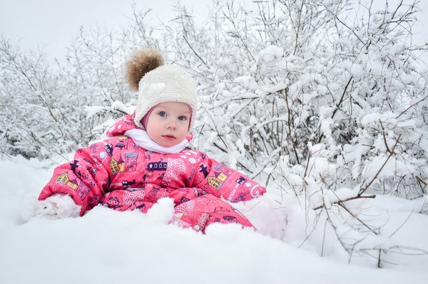 Quelles astuces pour assortir des vêtements en lin avec des accessoires estivaux?